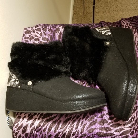 Girls Stuart Weitzman Booties - Picture 7 of 7